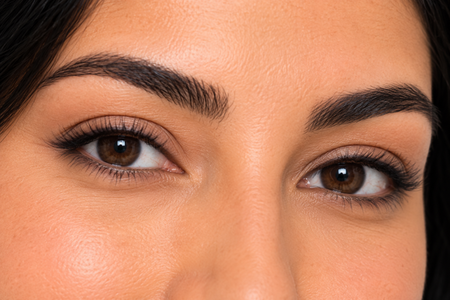 Eye Contour szemhéjtetoválás finom szempillatő-kiemeléssel